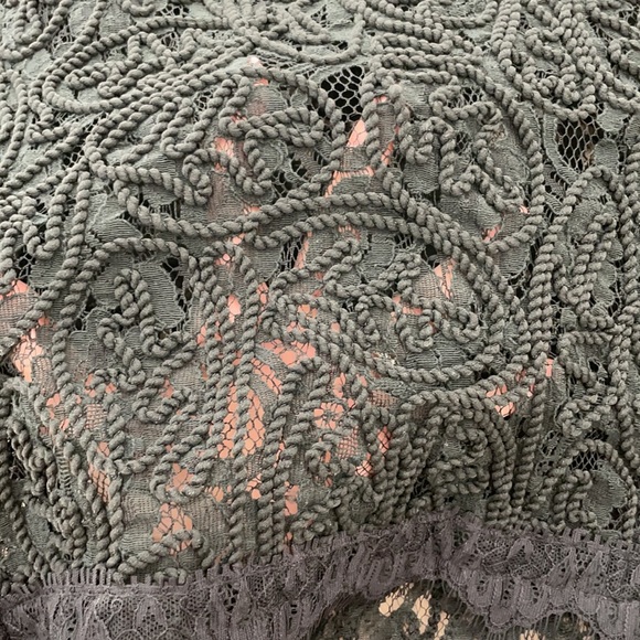 Black crop top size xs - Picture 2 of 4